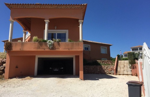 Bouzigues Villa | Villa with infinity spa pool and breathtaking views