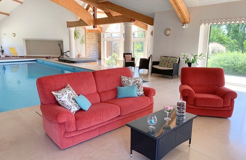 Chantrigne Villa | Villa with large private indoor pool, private sauna and hammam as well