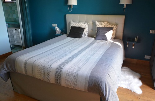 Sillans-la Cascade Villa | Villa with magnificent pool and panoramic view