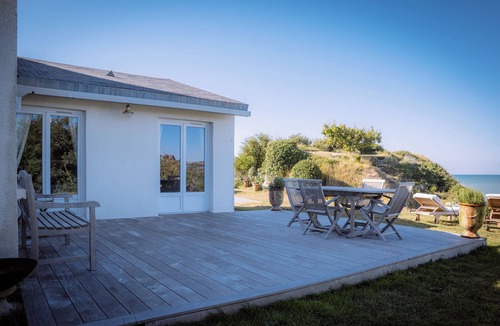 Veulettes-sur-Mer Villa | Villa with magnificent unoverlooked sea view - 150m2