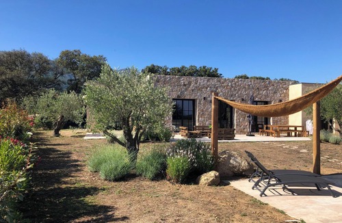 Occhiatana Villa | Villa with mountain view, between sea and golf