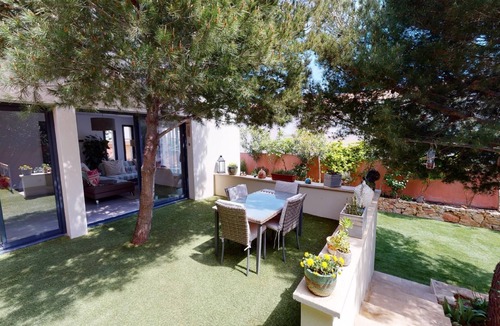 Balaruc-les-Bains Villa | Villa with pool and jacuzzi near the beach