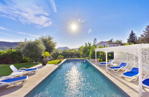 Bagnols-en-Foret Villa | Villa with pool for discerning connoisseurs