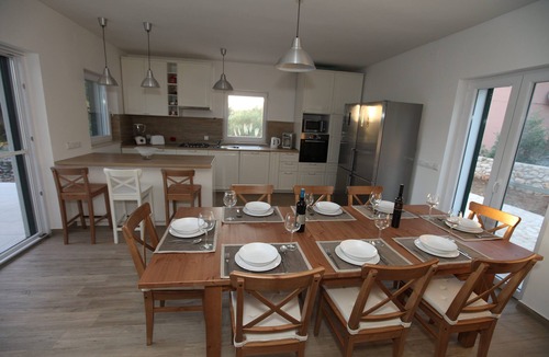 Verunic Villa | Villa with pool by the sea, 5 bedroom