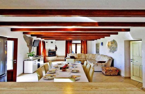Lupoglav House | Villa with pool and air conditioning