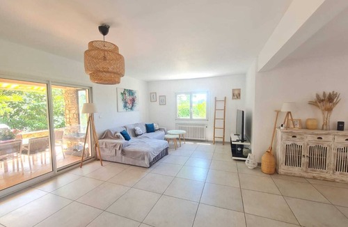 La Crau Villa | Villa with pool and jacuzzi