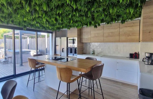 Pornic Villa | Villa with pool and jacuzzi close to the center