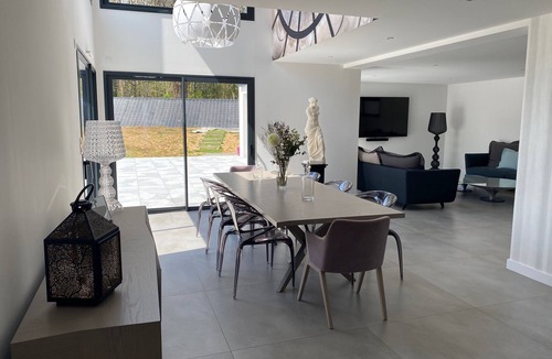 Change Villa | VILLA WITH POOL AND SPA NEAR CIRCUIT 24H LE MANS