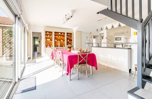 Prefailles House | Villa with Pool – Beach 400 m Away