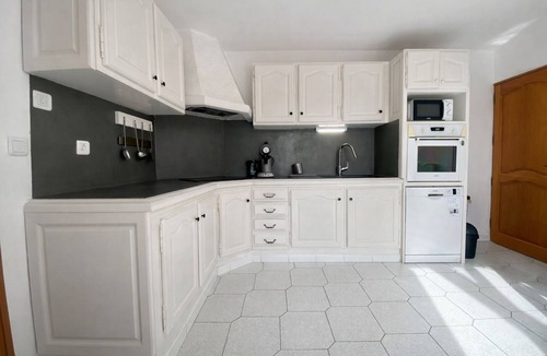 Saint-Aunes Villa | Villa with pool- close to Montpellier & beaches