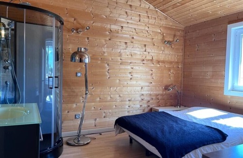 Teyran Villa | Villa with pool