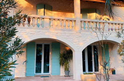 Saint-Quentin-la-Poterie House | Villa with pool