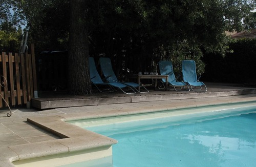 Vedene Villa | VILLA WITH POOL, GARDEN SHADE - NEAR AVIGNON - 6 PEOPLE