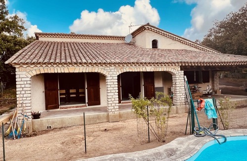 Monteils House | Villa with pool in a quiet forest setting