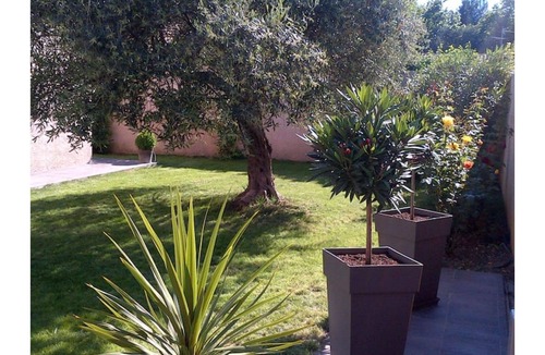Valergues Villa | Villa with pool near Montpellier and beaches