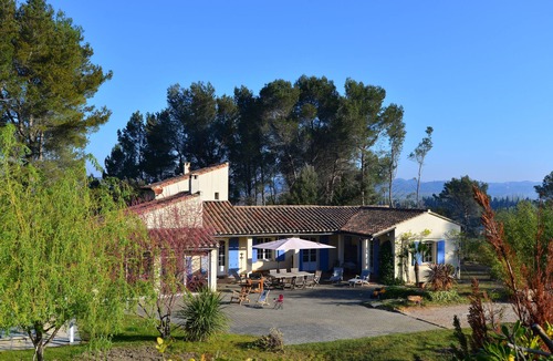 Barbentane Villa | Villa with Pool, Privacy and Magnificent View