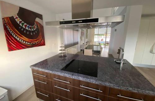Riba-roja de Turia Villa | Villa with private Pool & Garden