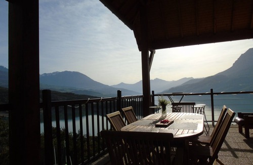 Chorges House | Villa with private beach access