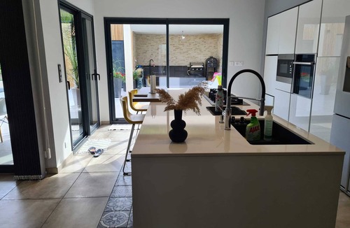 La Ricamarie Villa | Villa with Private Pool & Cinema Room