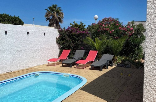 Le Barcares Villa | Villa with private pool + air conditioning + Wifi on the beach not overlooked