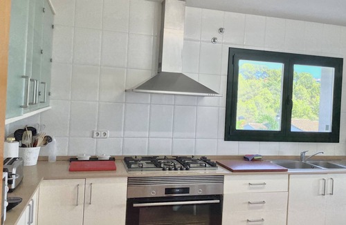 Tarragona Villa | VILLA WITH PRIVATE POOL IN FRONT OF THE SEA, BARBECUE IN TARRAGONA