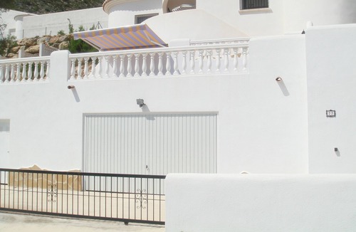 Jalon Villa | Villa with Private Pool and Beautiful Mountain Views over Jalon Valley