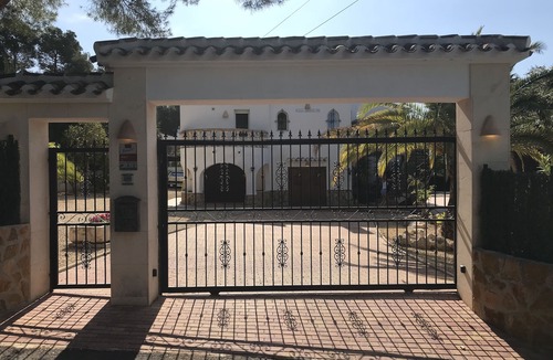 Montgo de Toscamar Villa | Villa with private pool and gardens set In the Montgo Mountain National Park
