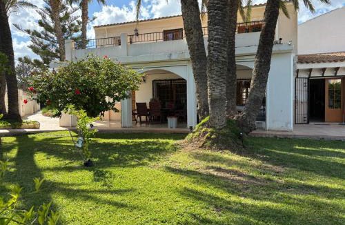 Coveta Fuma Ski Chalet | Villa with Private Pool & BBQ, Close to the Beach