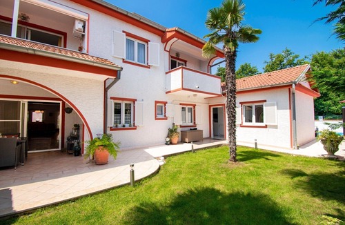 Kukci Villa | VILLA WITH PRIVATE POOL & LARGE GARDEN IN POREC