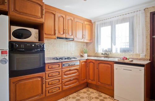 L'Escala Villa | Villa with private swimming pool.HUTG-015590