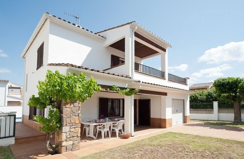 L'Escala Villa | Villa with private swimming pool.HUTG-015590
