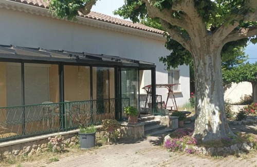 Lapalud Villa | Villa with Private Terrace & Wi-Fi
