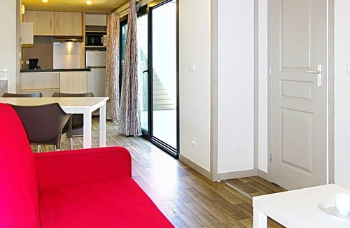 Malansac Cottage | Villa With Private Terrace & Lake View