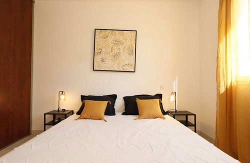 Lezignan-Corbieres Villa | VILLA WITH SWIM SPA