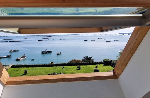 Lanmodez House | Villa with sea view and access