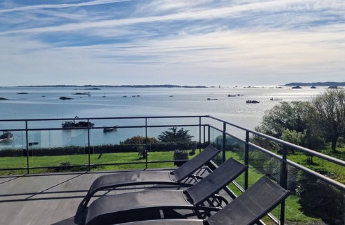 Lanmodez House | Villa with sea view and access