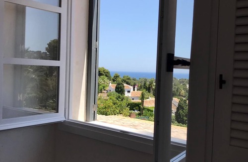 El Tosalet Ski Chalet | "Villa" with sea views. Urbanization Tosalet. Newly refurbished.garden & Pool