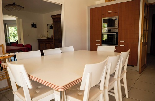 Garrigues Villa | Villa with secure swimming pool, SPA, 14 people, 6 bedrooms, quiet, all comforts