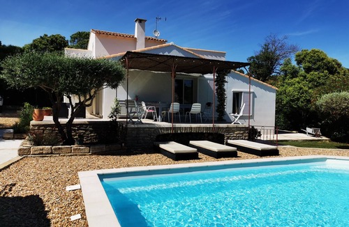 Congenies Villa | Villa with swimming pool without vis-à-vis, quiet.