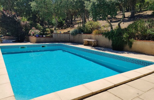 Torderes House | Villa with swimming pool among the cork oaks.