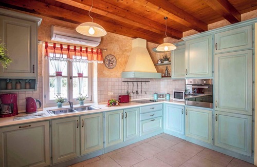 Pavicini House | Villa with swimming pool, table tennis and barbecue terrace
