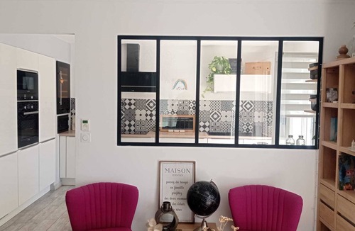 Saussan House | Villa with timeless charm, bright, warm and fully equipped.