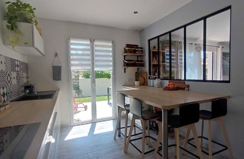 Saussan House | Villa with timeless charm, bright, warm and fully equipped.