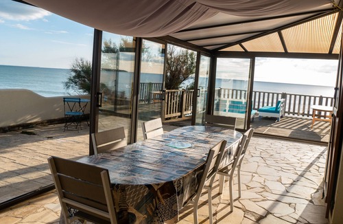 Longeville-sur-Mer Villa | Villa with veranda on the sea front with exceptional views