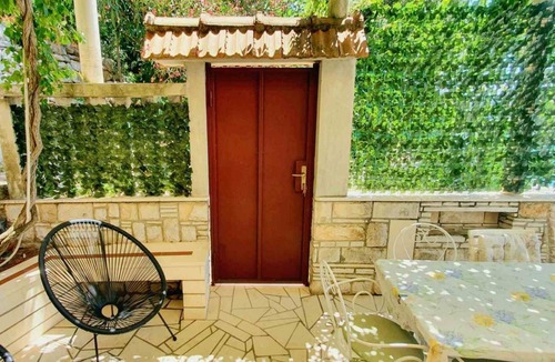 Gruz House | Villa with view of the water
