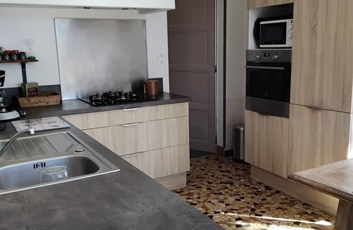Loucrup Villa | Villa with view on the Pyrenees to rent at the weekend or the week