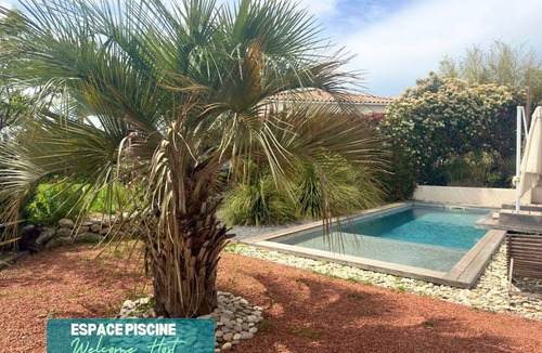 Teyran Villa | Villa with View, Pool & Absolute Calm