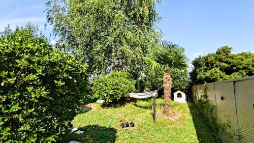Pedrinate Apartment | Villa WOLF - A 1919 original Swiss Villa with Garden near Como