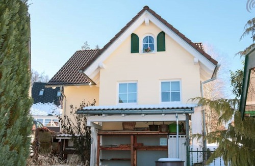 Schluchsee Villa | "Villa Wolfsgrund" feat. "Apartment Wolf's Den"