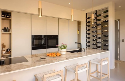 Prunete Villa | Villa Yaya